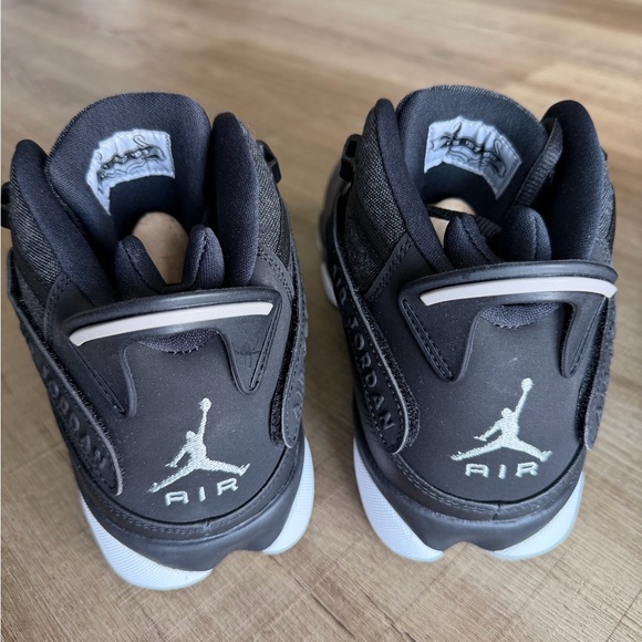 Jordan Men's Athletic Shoes Black with White Accents - Picture 4 of 6